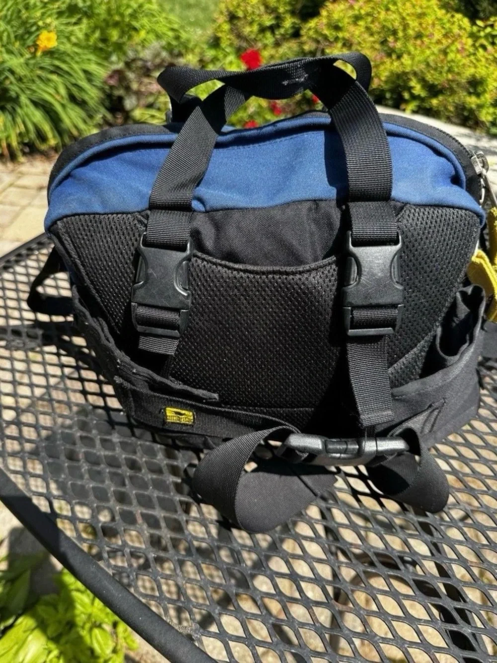 Mountainsmith Trek Navy and Black Hiking Bag with Waist Strap